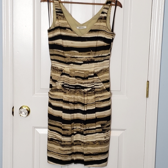 Viscose V-neck Structural Side Pockets Sleeveless Dress DKNYC - Picture 5 of 13